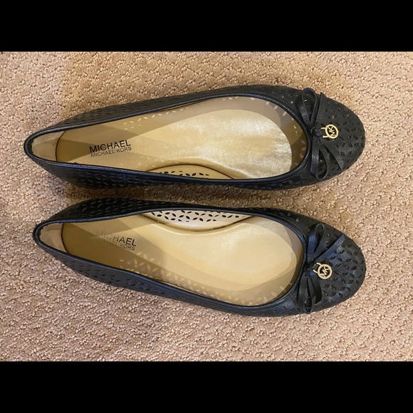 Michael Kors flats - Picture 1 of 2